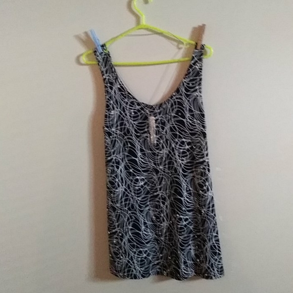 Top - Picture 4 of 8